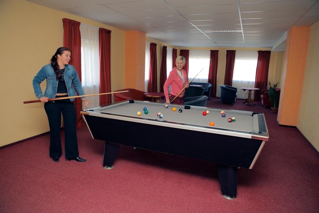 Rehe Hotel Tartu Esterno foto